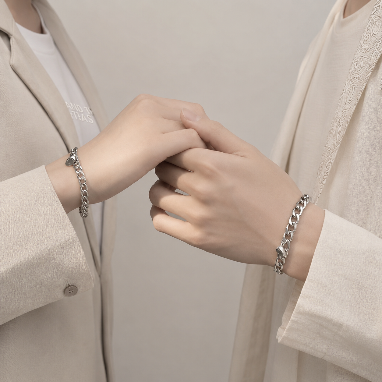 Verbundende Herzen Partnerarmband Set - magnetische Herzen für Paare